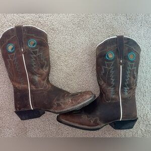 Smoky mountain, dark brown/ turquoise detailing